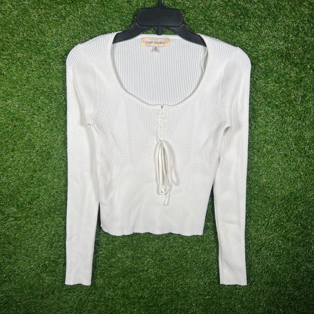 Sweet Republic White Ribbed Knit Lace Up Front Long Sleeve Scoop Neck Top Medium